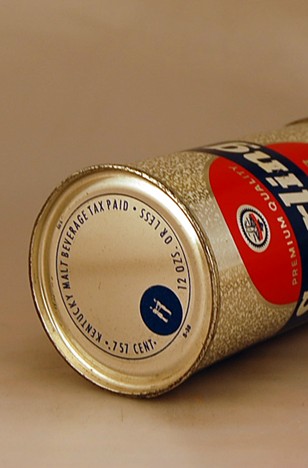 Sterling Pilsner Beer 136-35 at Breweriana.com