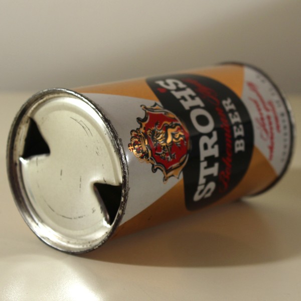 Stroh's Bohemian Style Beer 137-30 at Breweriana.com